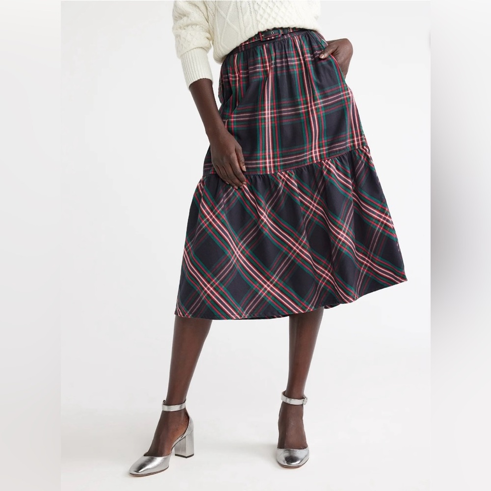 Plaid A-Line Tiered Midi Skirt in Black and Red